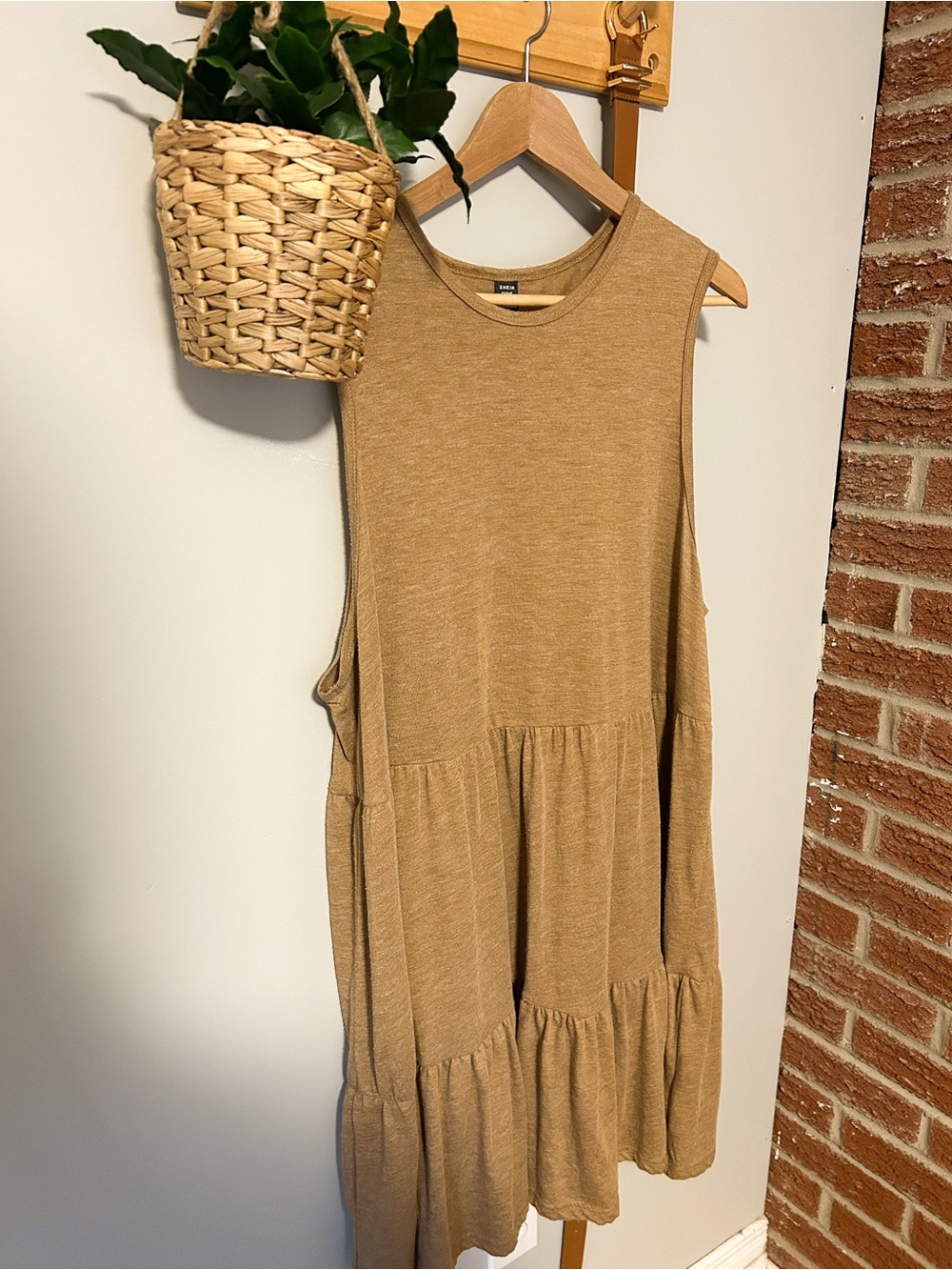 Sleeveless Tiered Dress - Tan